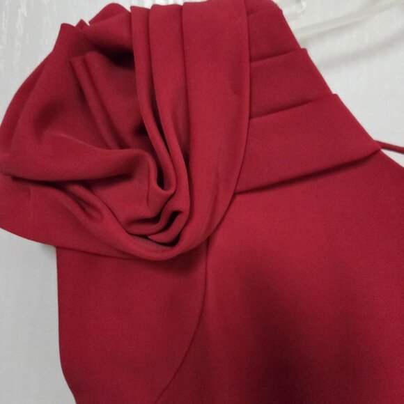 Lady in Red ... Stunning Dress! - Picture 5 of 11